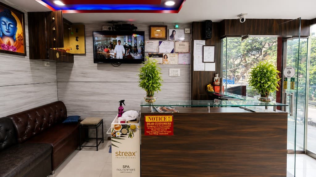 Reception desk and waiting lounge